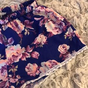 Charlotte Russe Shorts - Charlotte Russe floral shorts S M neon & royalblue Charlotte Russe Shorts - Charlotte Russe floral shorts S M neon & royalblue